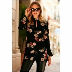 Sosandar Monochrome Floral Print Top -Sosandar unnamed file 1346