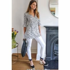 Sosandar White Animal Print V Neck Top -Sosandar unnamed file 1726