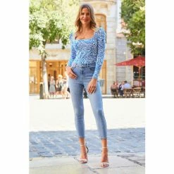 Sosandar Print Square Neck Ruched Sleeve Fitted Top 3 Sosandar Print Square Neck Ruched Sleeve Fitted Top -Sosandar unnamed file 1828