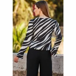 Sosandar Print Ruffle Blouse -Sosandar unnamed file 2029