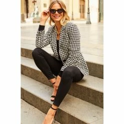 Sosandar Black Dogtooth Blazer 4 Sosandar Black Dogtooth Blazer -Sosandar unnamed file 2104