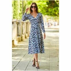 Sosandar Blue Printed Ruched Front Midi Fit And Flare Dress 5 Sosandar Blue Printed Ruched Front Midi Fit And Flare Dress -Sosandar unnamed file 234