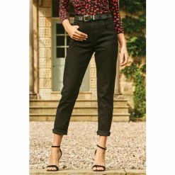 Sosandar Black Regular Slim Leg Mom Jeans -Sosandar unnamed file 2544