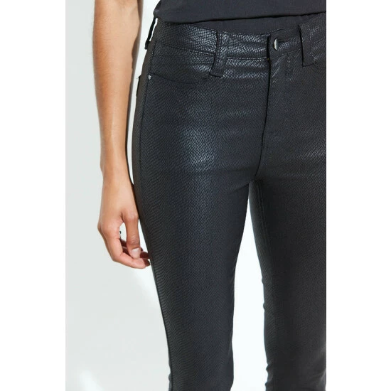 unnamed-file-2639.jpg Sosandar Black Textured Animal Coated Jean -Sosandar unnamed file 2639