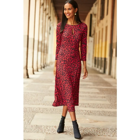 unnamed-file-283.jpg Sosandar Red Keyhole Fit And Flare Midi Dress -Sosandar unnamed file 283