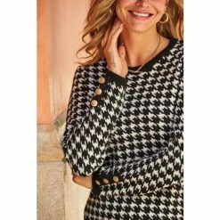 Sosandar Black Dogtooth Jumper -Sosandar unnamed file 2973