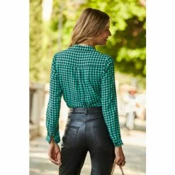 Sosandar Green Button Through Shirt -Sosandar unnamed file 3317