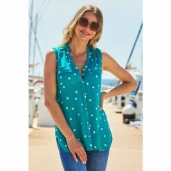 Sosandar Green Animal Print Longline Sleeveless Shirt