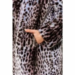 Sosandar Brown Cheetah Print Faux Fur Coat 3 Sosandar Brown Cheetah Print Faux Fur Coat -Sosandar unnamed file 4170