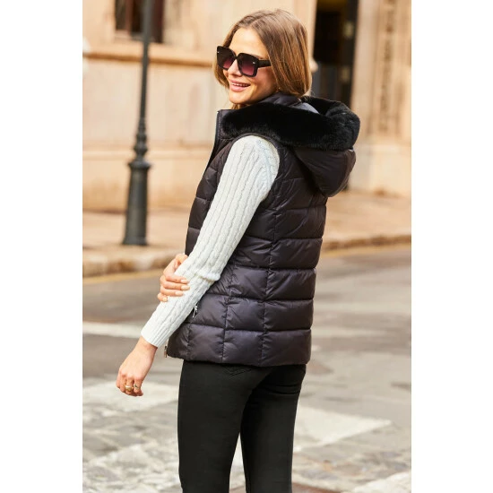 unnamed-file-4820.jpg Sosandar Black Padded Gilet With Fur Hood -Sosandar unnamed file 4820